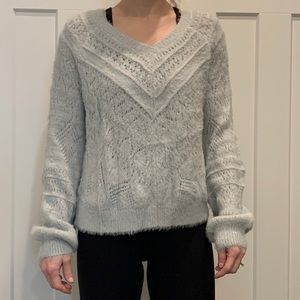 Detailed Eyelash Sweater w/ Balloon Sleeves in Light Gray or Silver